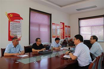 進(jìn)企業(yè)廣開(kāi)言路，助企業(yè)平穩(wěn)發(fā)展 ------濟(jì)陽(yáng)區(qū)法院楊立新副院長(zhǎng)走訪(fǎng)金鋒鋸業(yè)掠影