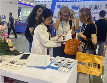 金鋒帶鋸床領(lǐng)航上海展會