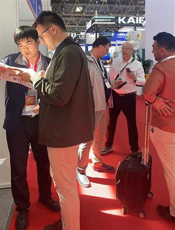 金鋒帶鋸床亮相北京展會(huì)