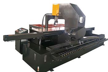 對(duì)于小型立式帶鋸床來說，切割材料的鋸條是一個(gè)重要的選擇